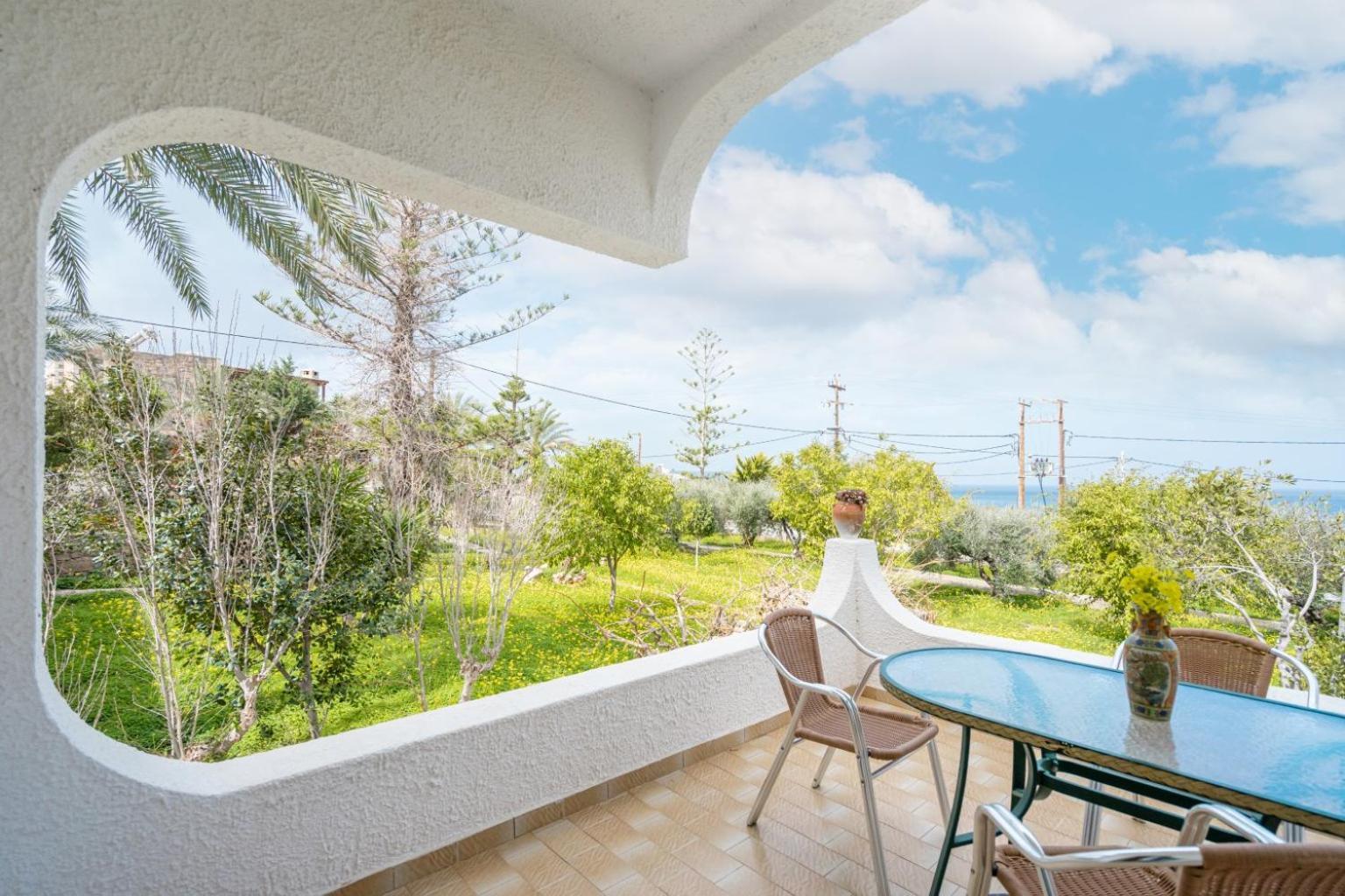 Kazamia With Sharing Pool Apartment Agia Fotia (Sitia)